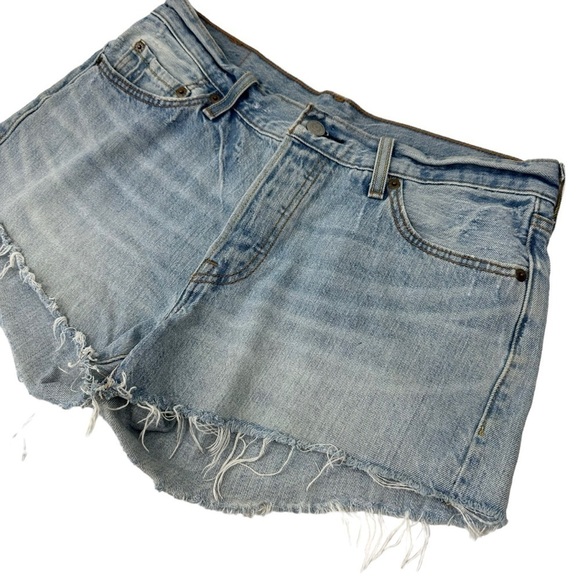 Levi’s 501 Classic Button-Fly Jean Shorts, 29 - Picture 3 of 8